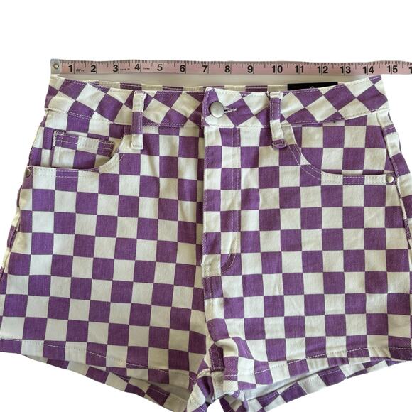 Fashion Nova Pit Stop Purple and White Checked High Rise Denim Shorts Size 9 - Picture 4 of 8